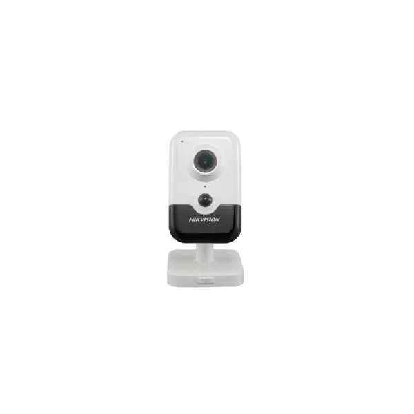 4 MP Indoor WDR Fixed Cube Network Camera