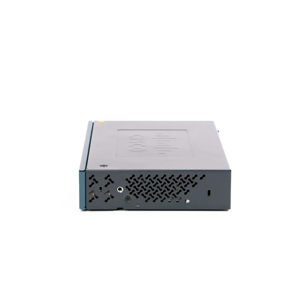 ws-c2960-8tc-l cisco ws-c2960-8tc-l catalyst 2960 8-port fast ethernet desktop switch, 1x1g combo uplink, lan base